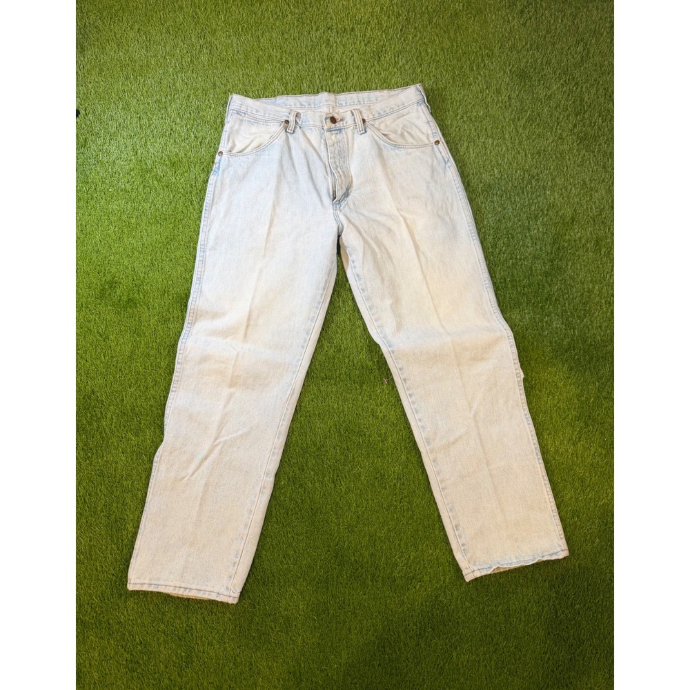 Vintage Wrangler Light Wash Denim Jeans Made in USA 34x30 Retro Cowboy Cut